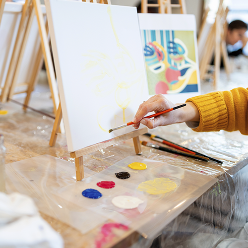 niños aprendiendo arte y educación - ITS